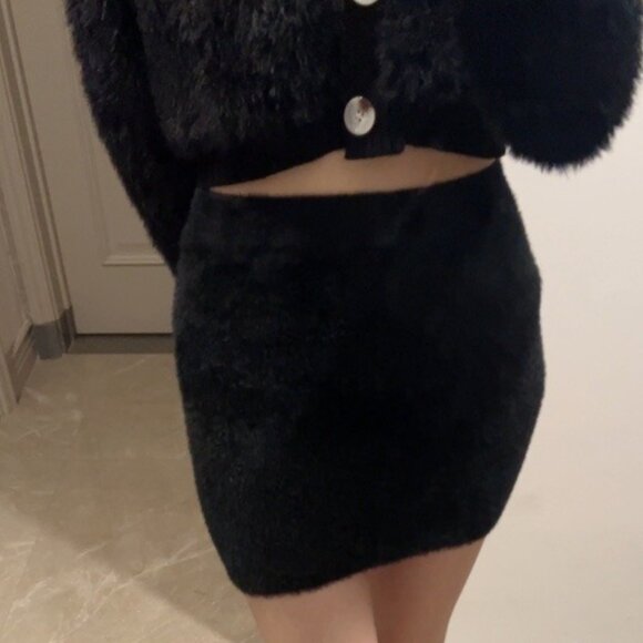 Dresses & Skirts - Super Soft & Chic/Black Faux Mink Knit Mini Skirt